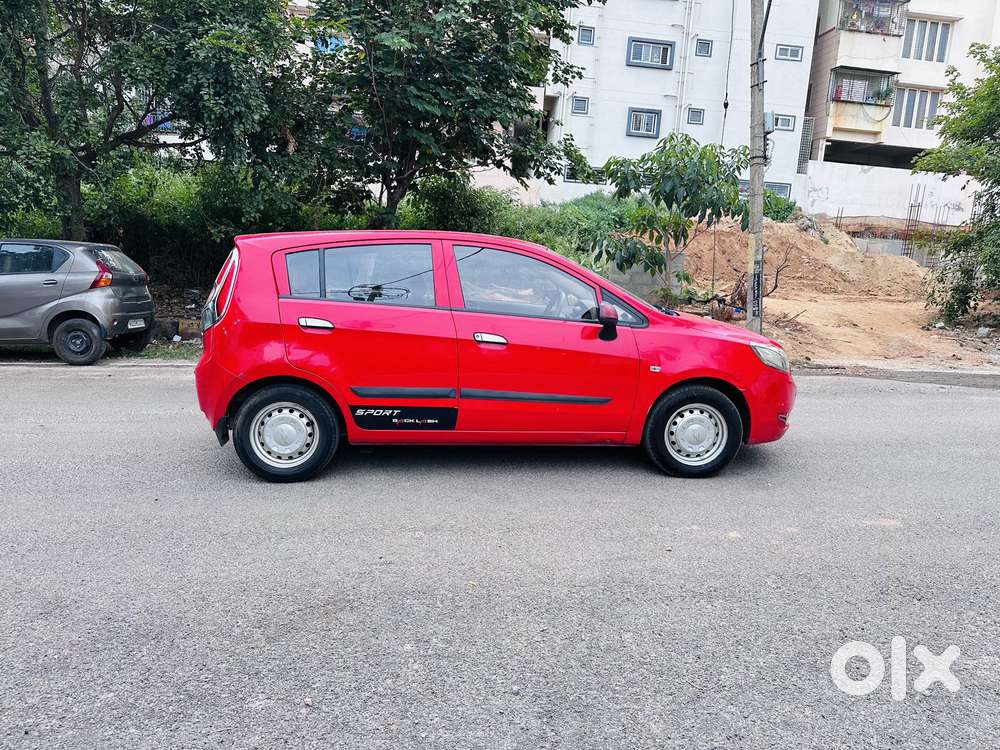 Chevrolet Sail Hatchback Manchester United Edition, 2013, Petrol