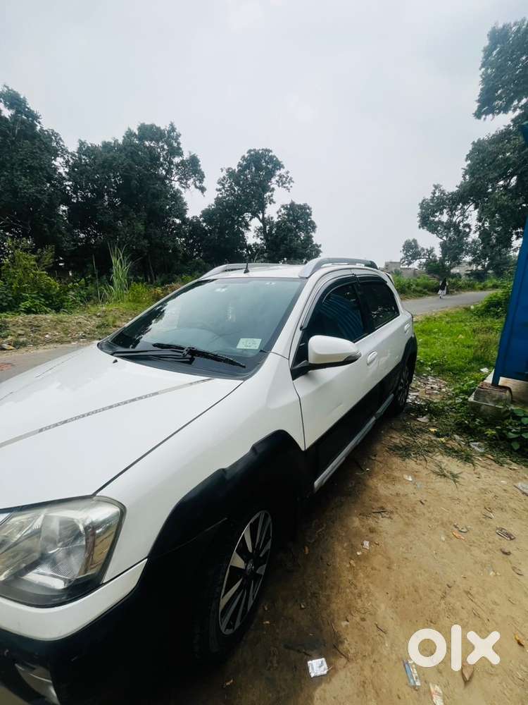 Toyota Etios Cross 2014 Diesel 70000 Km Driven