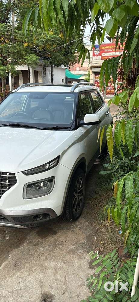 Hyundai Venue Diesel Manual 2021