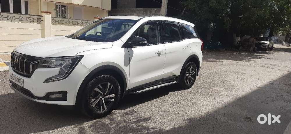 Mahindra Xuv700 2.0 Ax 5 Petrol At Str, 2024, Petrol