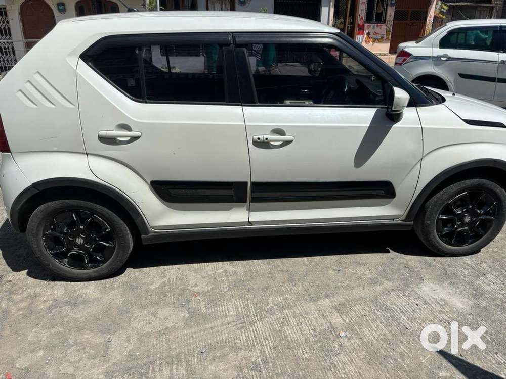 Maruti Suzuki Ignis Amt Dec-2017 Petrol 810000 Km Driven