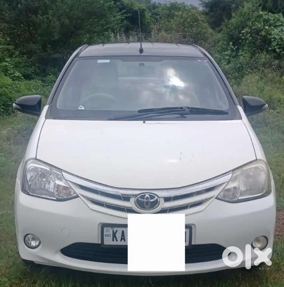 Toyota Etios Liva 2013