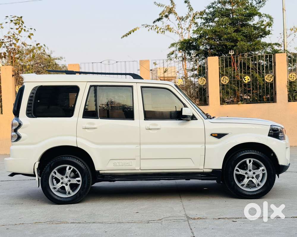 Mahindra Scorpio S8 7 Seater, 2015, Diesel