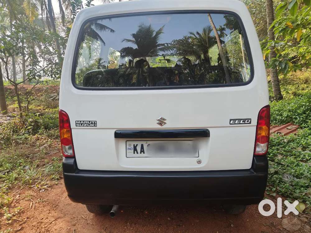 Eeco Petrol 8 Seater With Ac And Heater