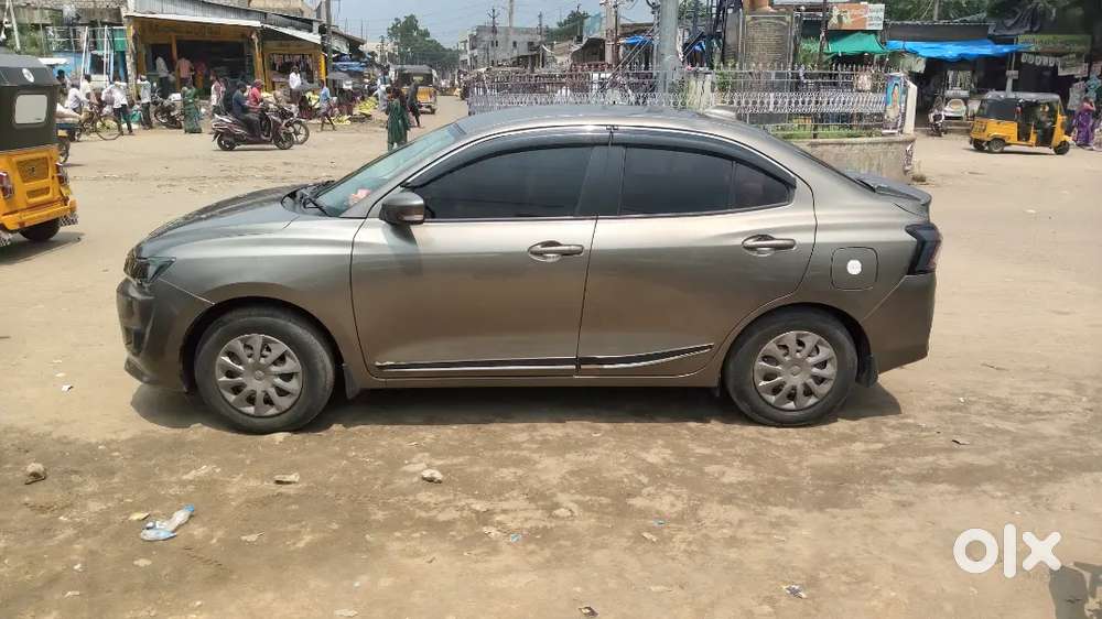 Maruti Suzuki Dzire Vxi 2025