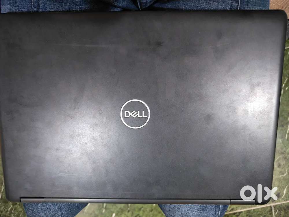 Latitude 5490