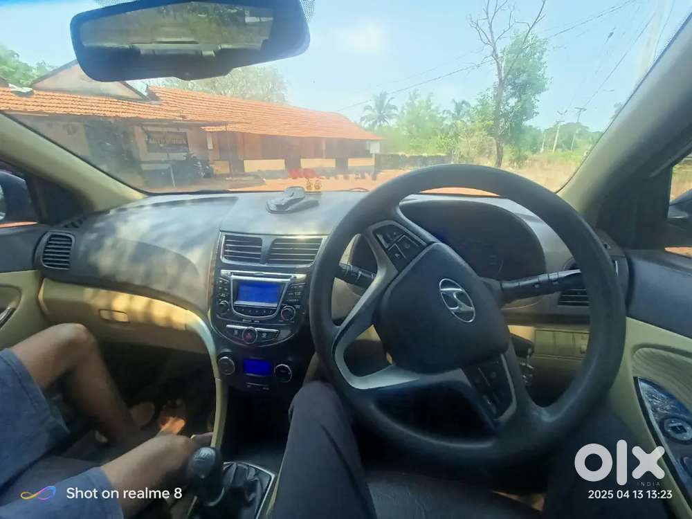 Hyundai Fluidic Verna 2012