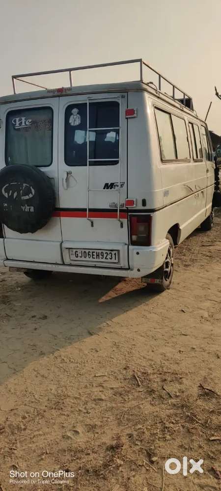 Tata Winger Deluxe 2011