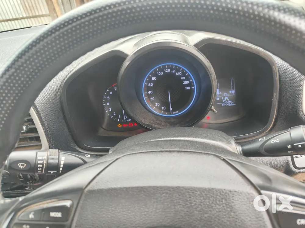 Hyundai Venue 2021 Petrol 84466 Km Driven