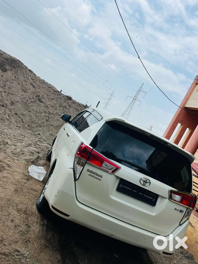 Toyota Innova Crysta 2017