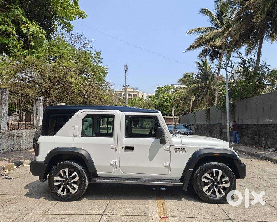 Mahindra Thar Roxx Ax7 L Petrol At 2wd, 2025, Petrol