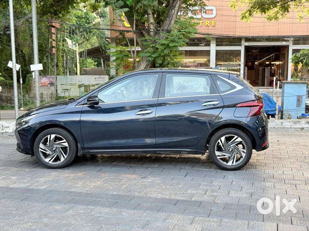 Hyundai I20 Asta (o) 1.2 Mt, 2023, Petrol
