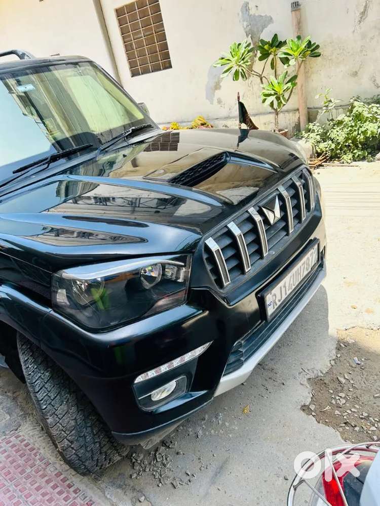 Mahindra Scorpio Classic 2022 Diesel Manual 1st