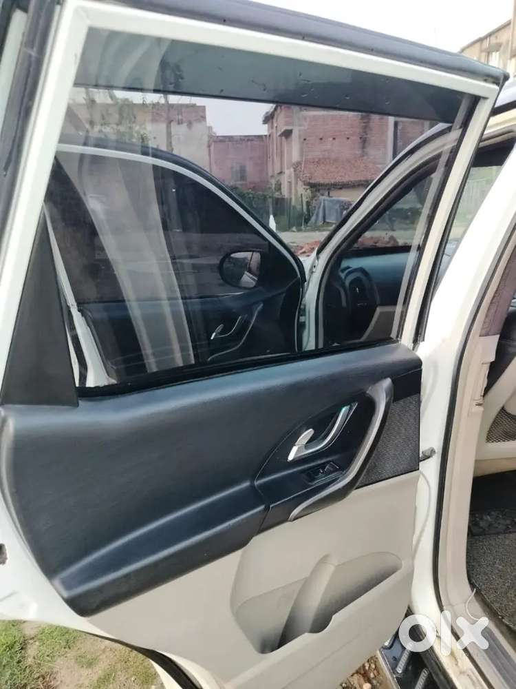 Mahindra Xuv500 2017 Diesel 81000 Km Driven
