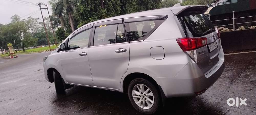 Toyota Innova Crysta 2016