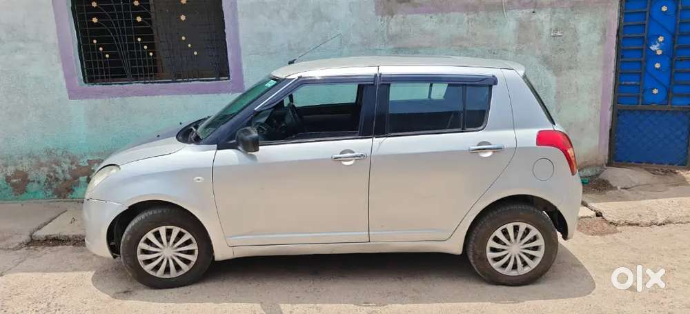 Maruti Suzuki Swift 2007 Petrol 196000 Km Driven