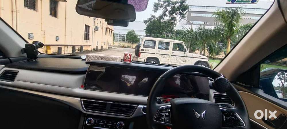 Xuv700 Ax7l 6str