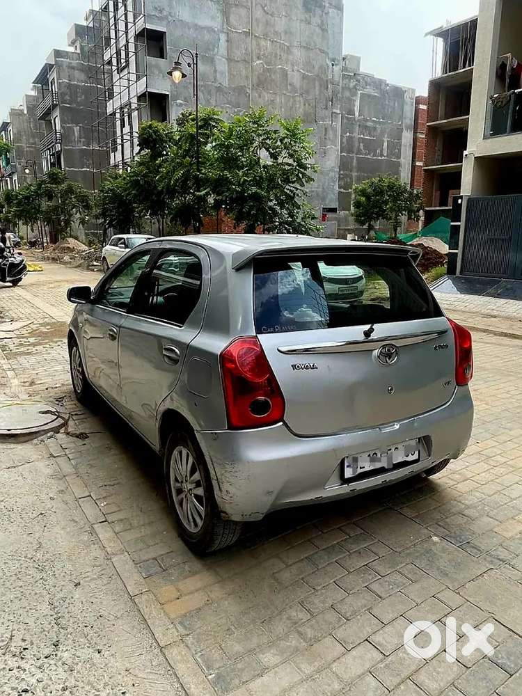 Toyota Etios Liva 2011 Manual Top Model