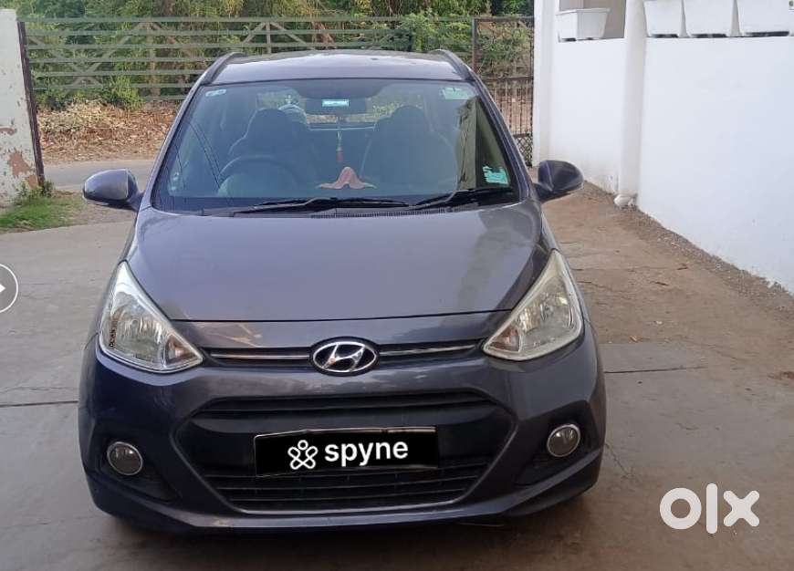 Hyundai Grand I10 Sportz 2016 Model  Excellent Condition  First Owne