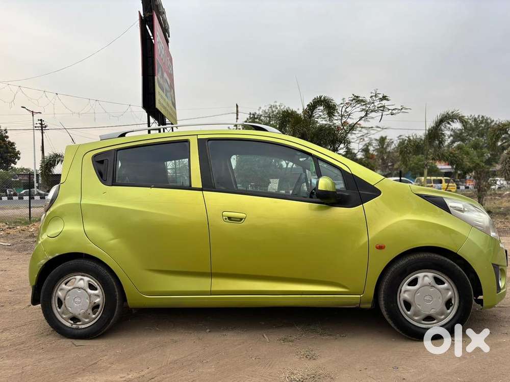 Chevrolet Beat 2011 Petrol 33000 Km Driven