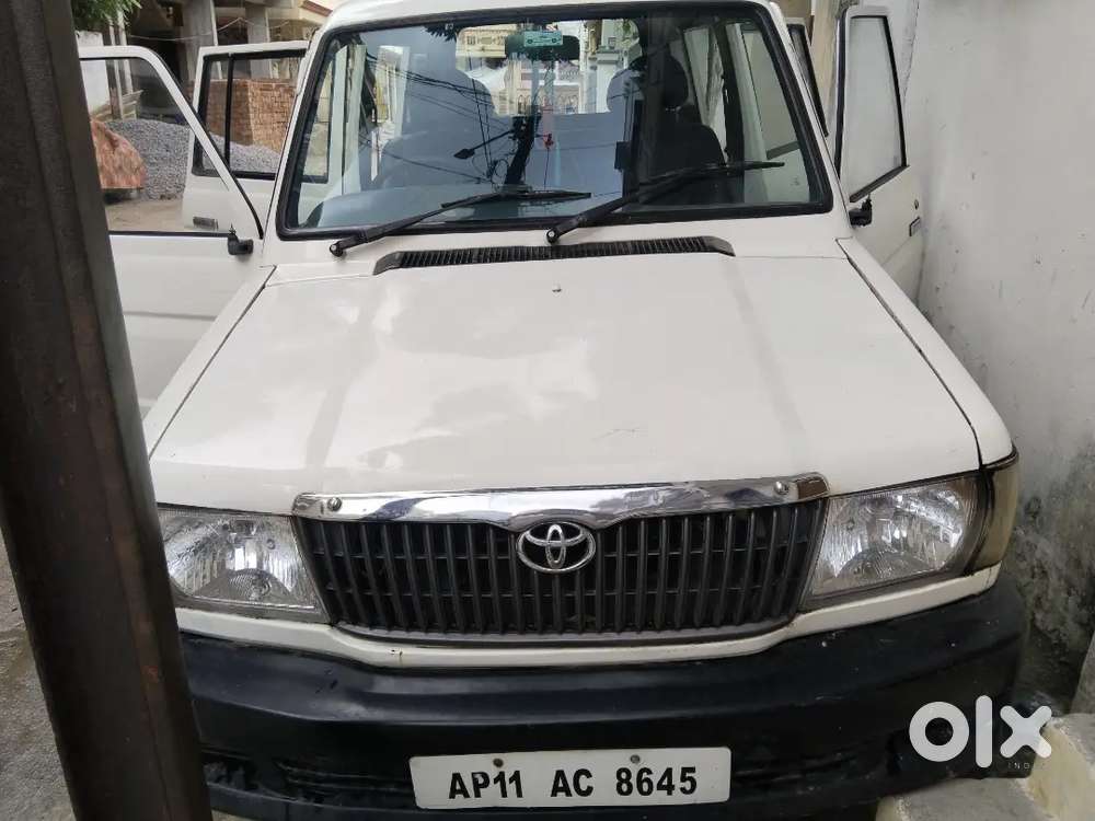 Toyota Qualis 2.4 D 2004
