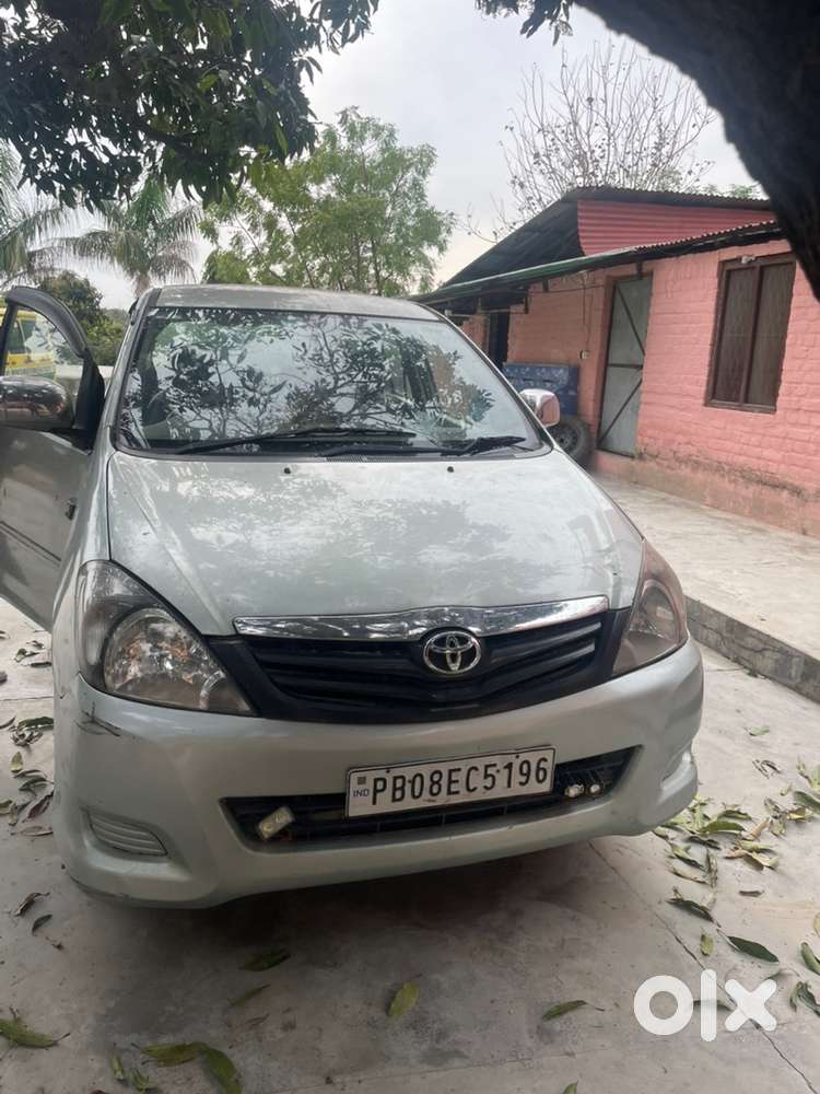 Toyota Innova 2008 Diesel 180000 Km Driven