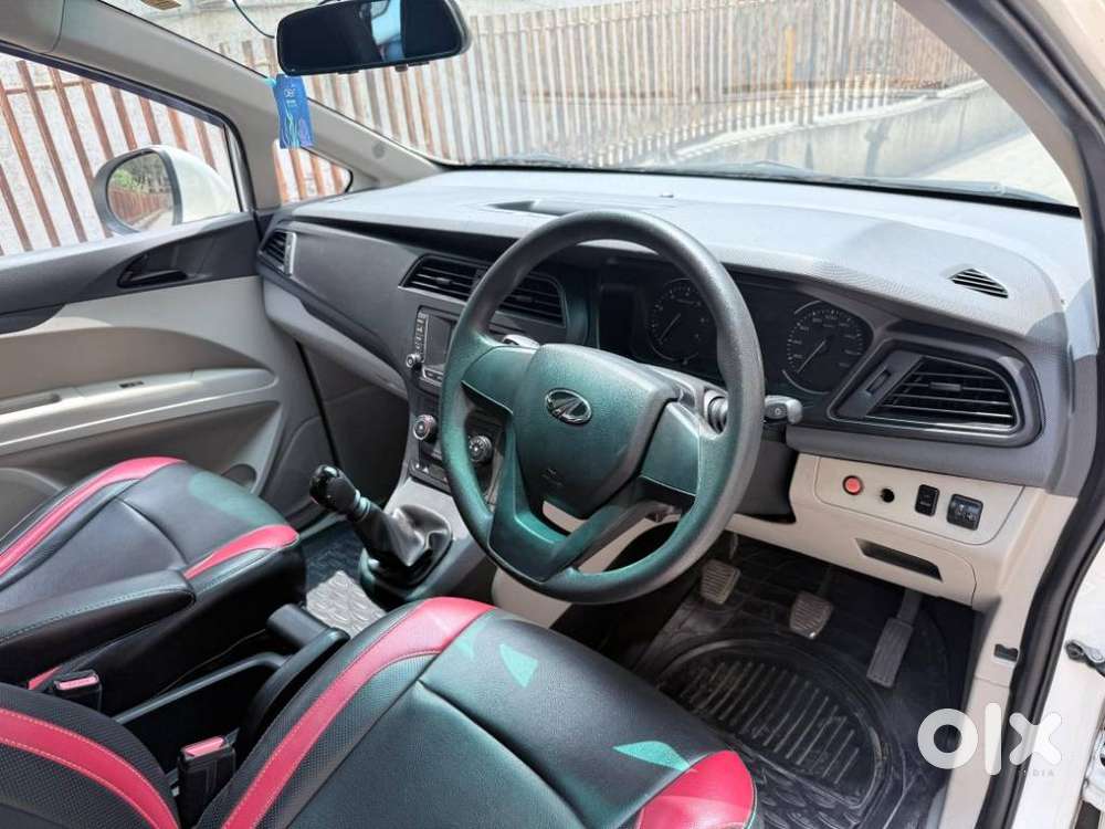 Mahindra Marazzo M4, 2019, Diesel