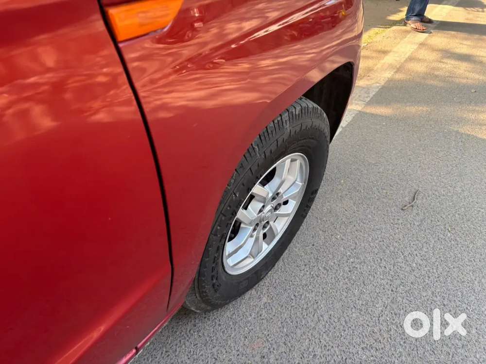 Mahindra Tuv 300 2019