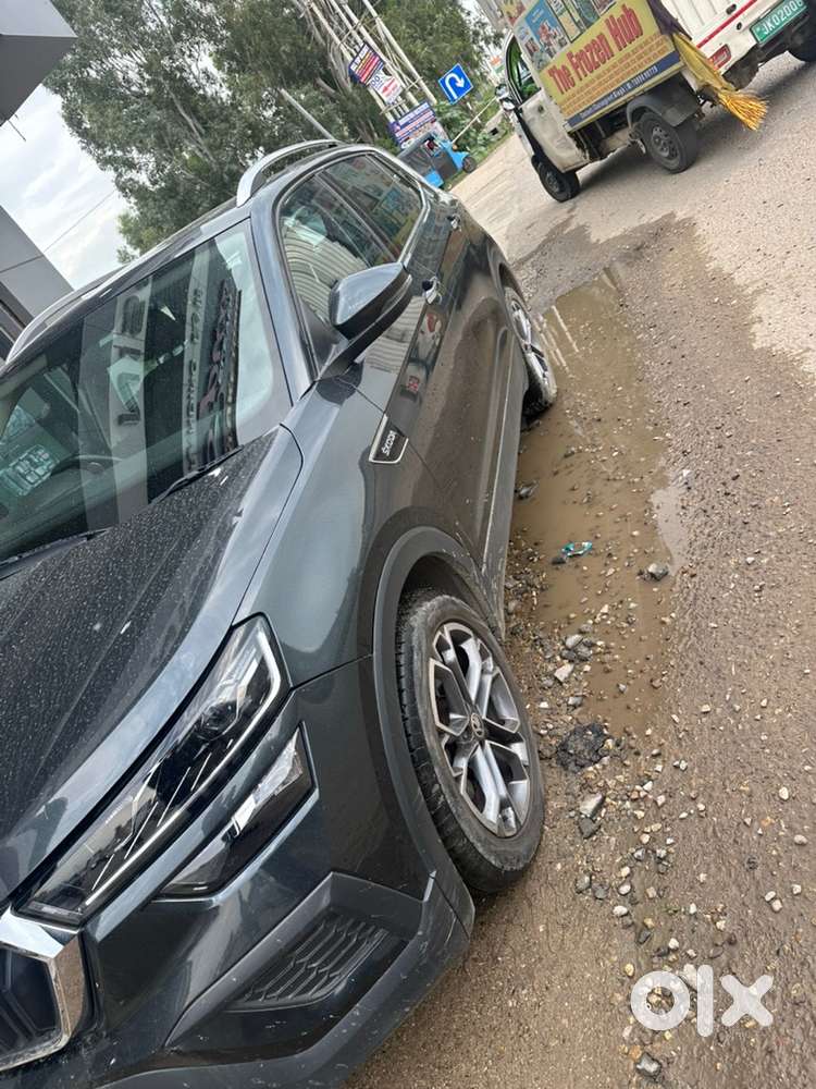 Skoda Kushaq Petrol 2023 Automatic