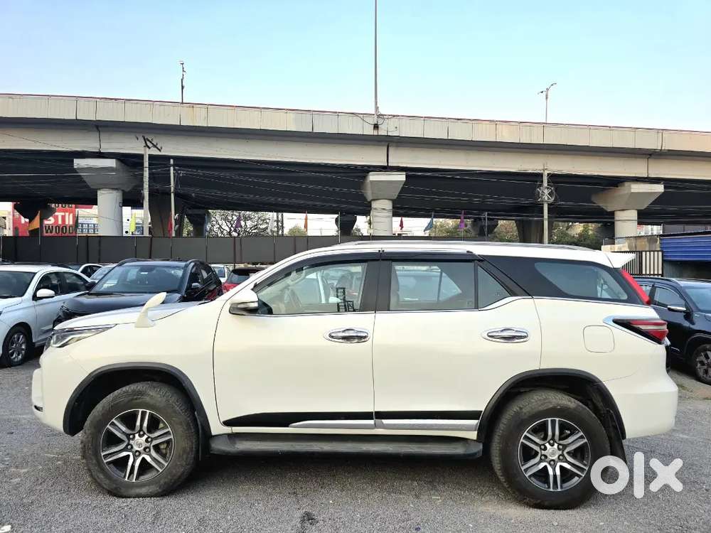 Toyota Fortuner 2022 Diesel 116000 Km Driven