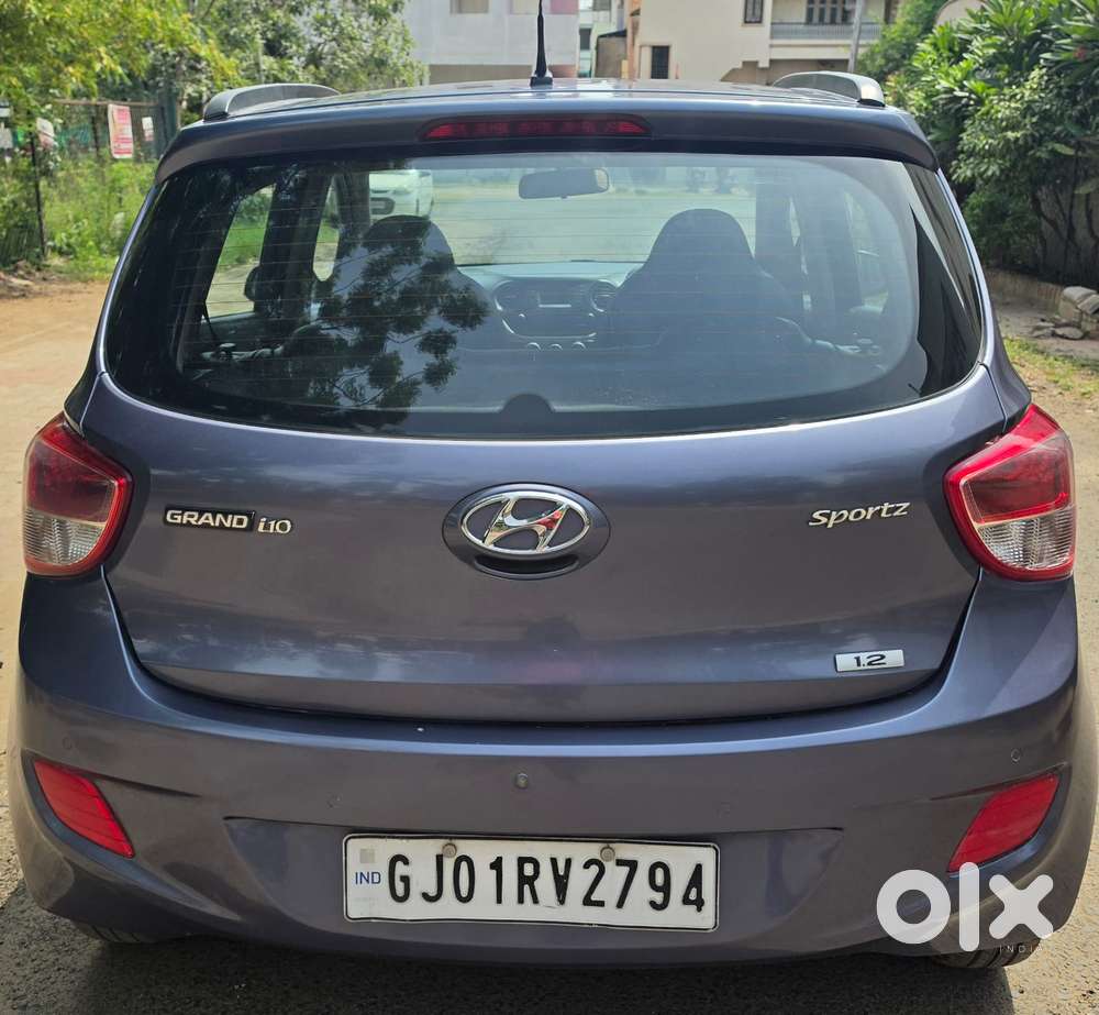 Hyundai Grand I10 Sportz, 2016, Petrol