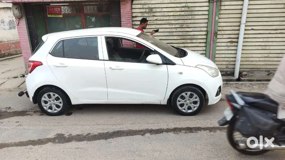 Hyundai Grand I10 2014 Petrol 58000 Km Driven Brand New Condition