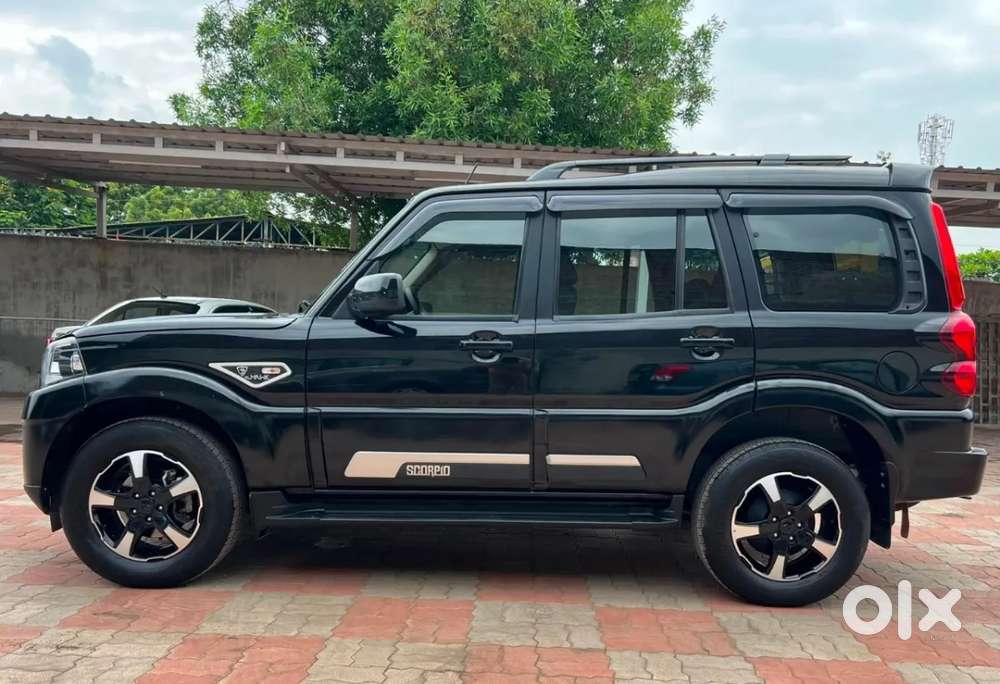Mahindra Scorpio Classic, 2026, Diesel