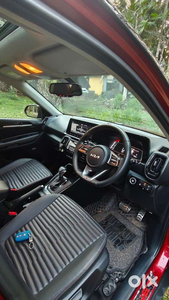 Kia Sonet 2023 Petrol Well Maintained With Extended Warranty