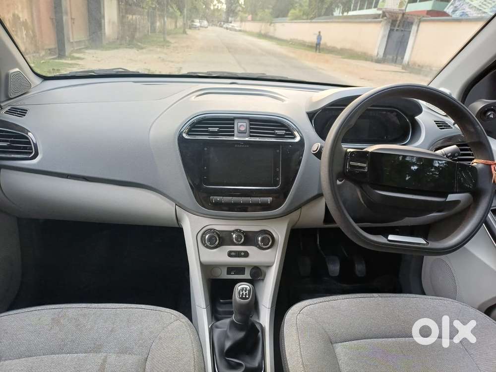 Tata Tiago 1.2 Revotron Xt (o), 2025, Petrol