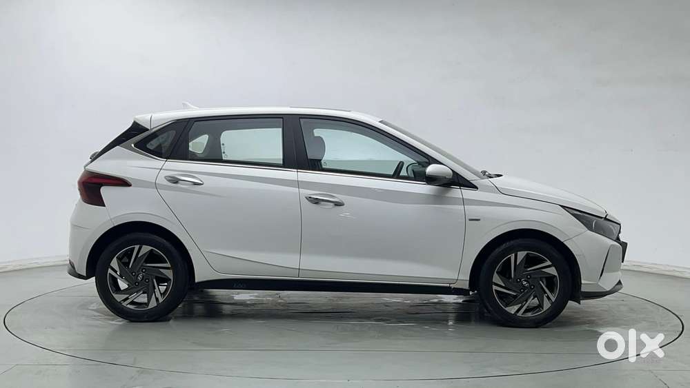 Hyundai I20 Asta (o) 1.2 Ivt, 2022, Petrol