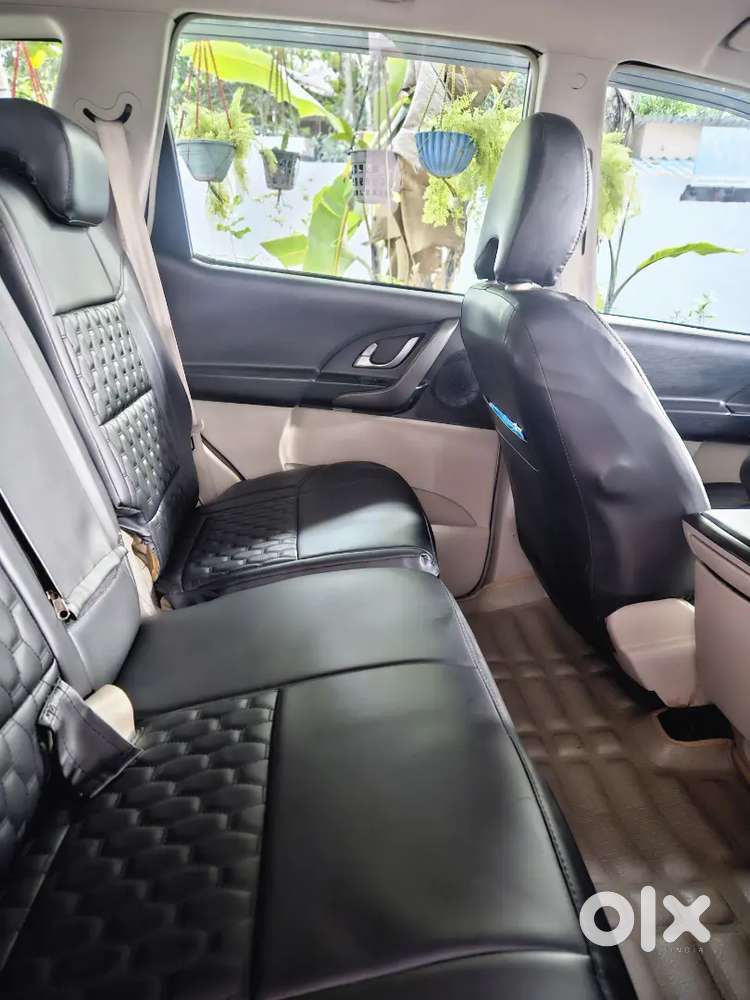 Mahindra Xuv500 2017