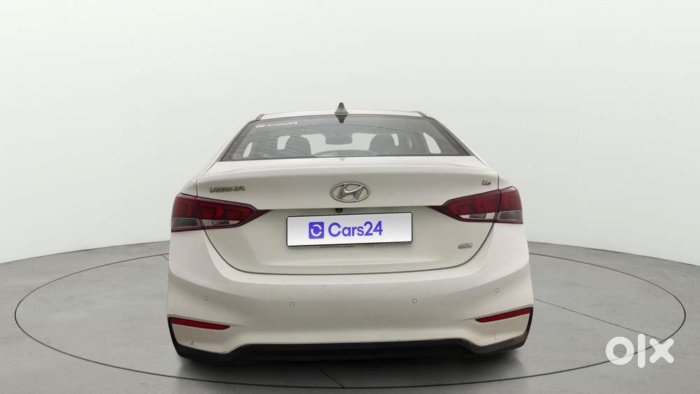 Hyundai Verna 1.6 Vtvt Sx, 2019, Petrol