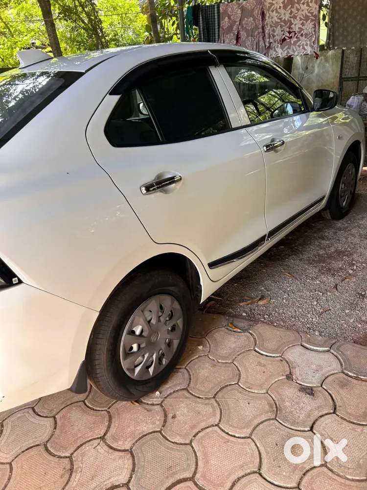 Maruti Suzuki Dzire 2025 Cng & Hybrids 20000 Km Driven