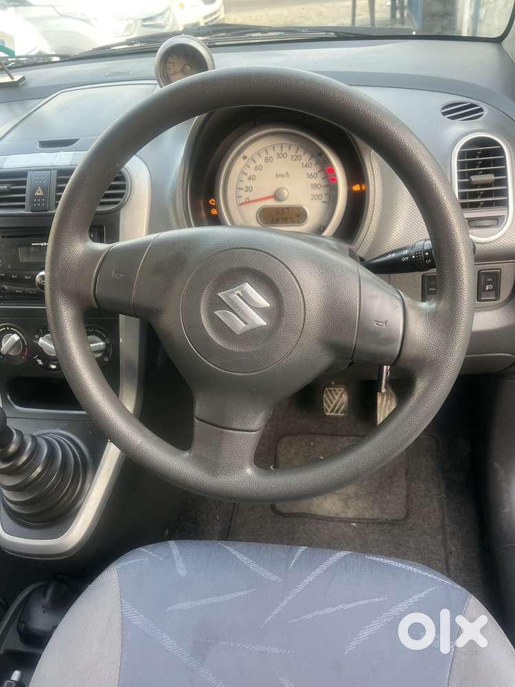 Maruti Suzuki Ritz Vxi, 2011, Petrol