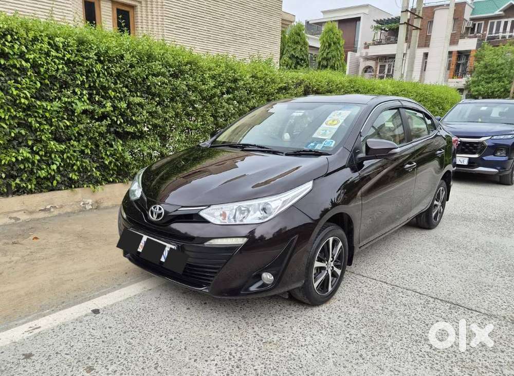Toyota Yaris G Cvt, 2020, Petrol