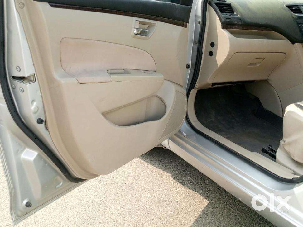 Maruti Suzuki Dzire 1.2 Vxi, 2013, Petrol