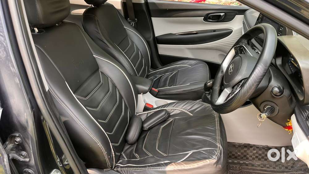 Hyundai I20 Sportz 1.2 Mt Dual Tone, 2024, Petrol