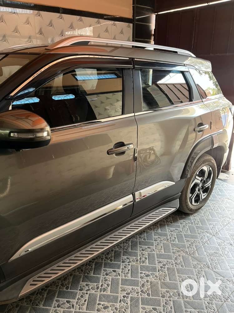 Maruti Suzuki Brezza 2024 Petrol Manual With Rsa