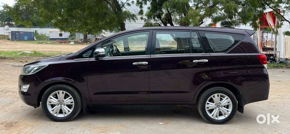 Toyota Innova Crysta [ ] 2.4 Zx At 7 Str, 2016, Diesel