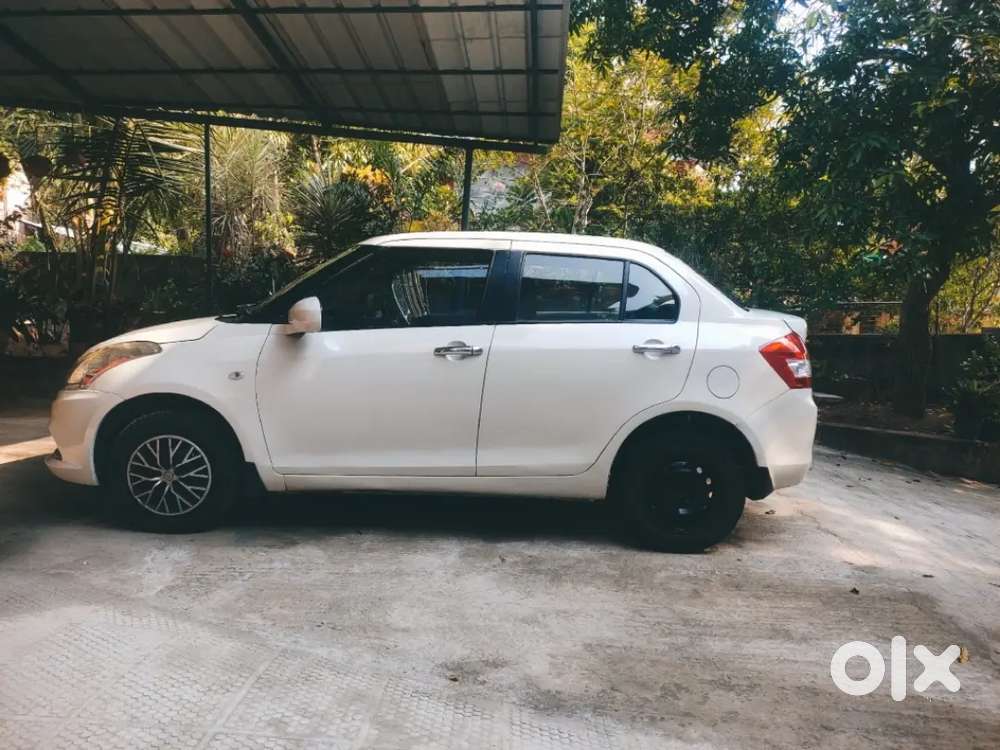 Power Steering,power Window(front),central Locking,dual Airbag