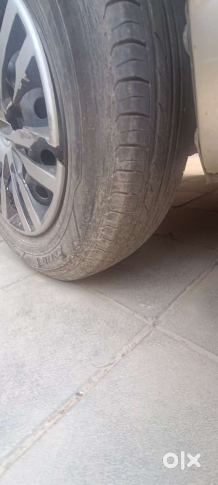 Maruti Suzuki Swift Dzire 1.2 Vxi Bsiv, 2013, Petrol