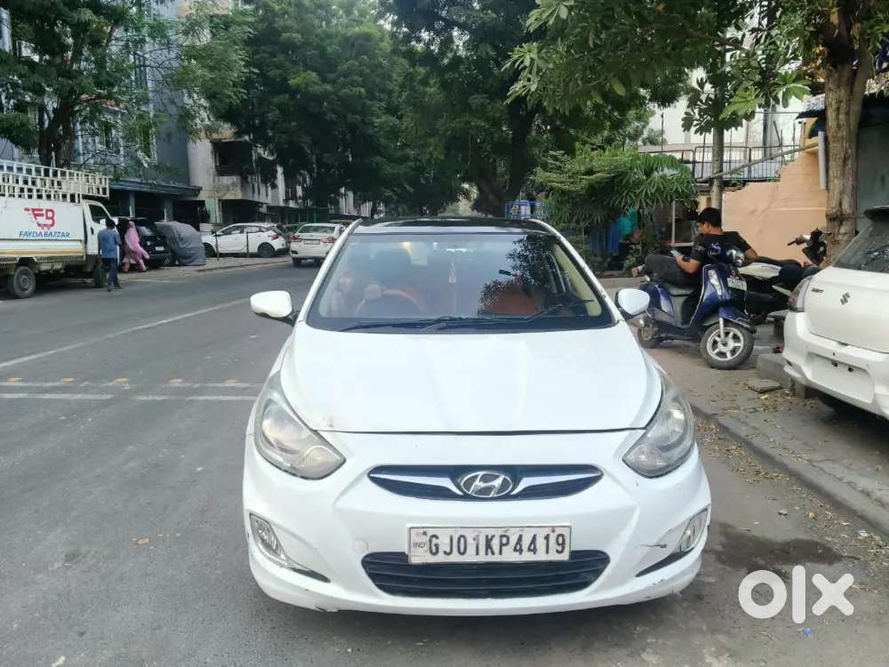 Hyundai Verna Crdi Manual 2012 Sx