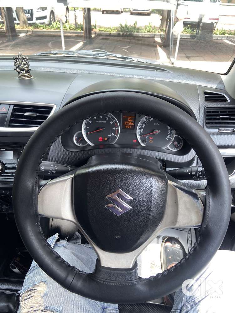 Maruti Suzuki Swift Vxi + Manual, 2013, Petrol