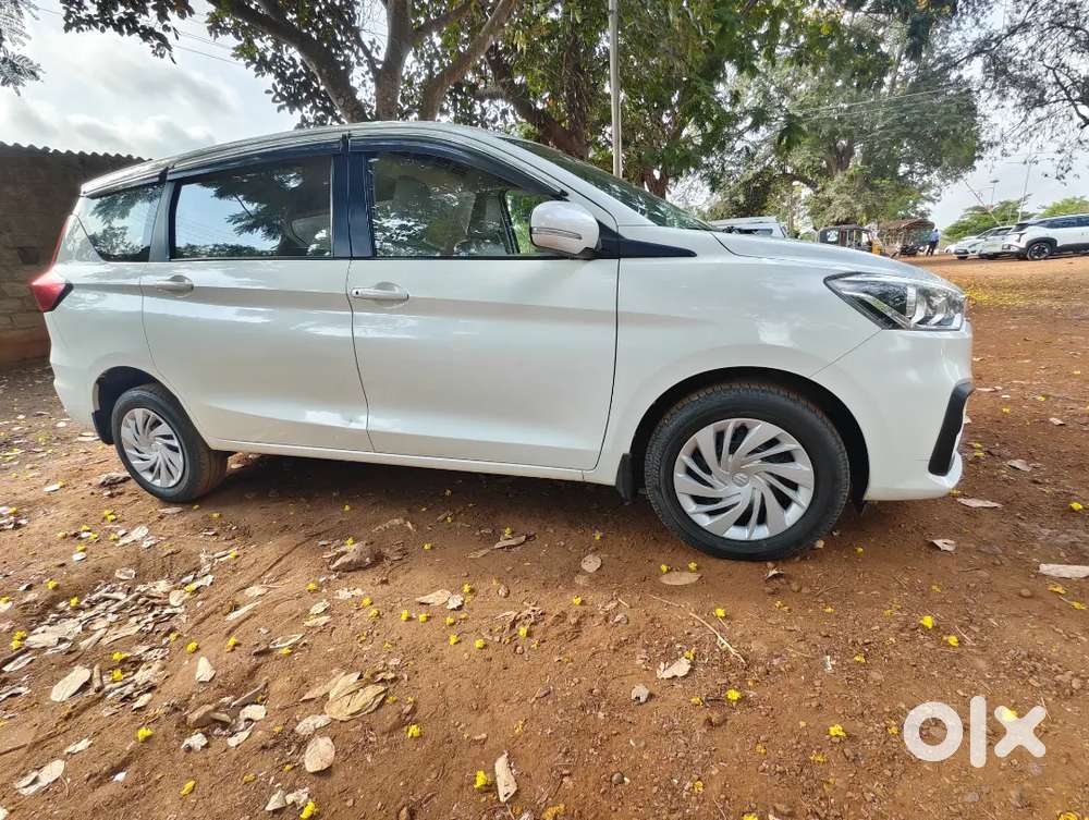 Maruti Suzuki Ertiga 2022 Petrol Well Maintained